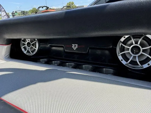 Slide: The Image of Epic 23V 2012 - 19