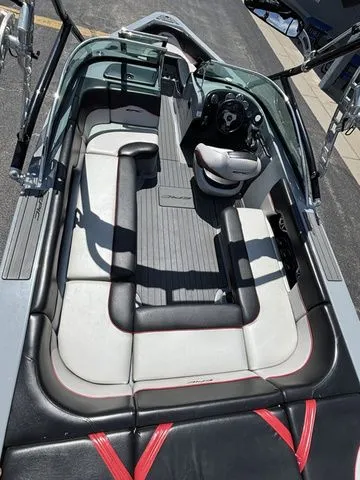 Slide: The Image of Epic 23V 2012 - 8