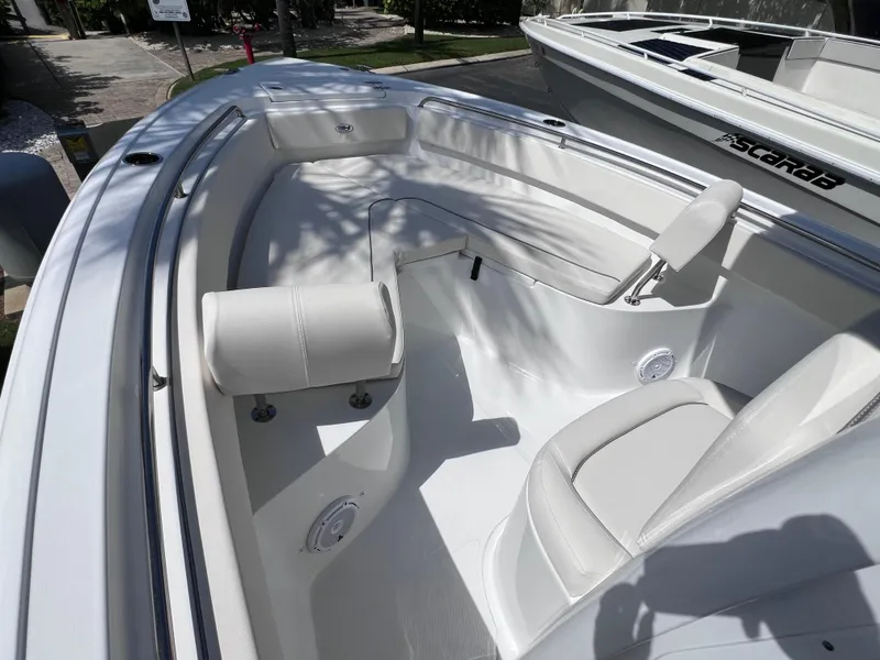 Slide: The Image of Sea Hunt Ultra 239 SE 2024 - 53