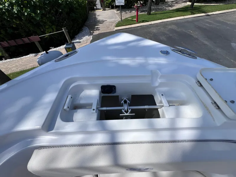 Slide: The Image of Sea Hunt Ultra 239 SE 2024 - 59