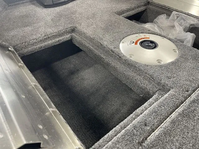 Slide: The Image of Tracker Super Guide V-16 SC 2026 - 20