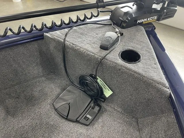 Slide: The Image of Tracker Super Guide V-16 SC 2026 - 22