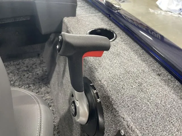 Slide: The Image of Tracker Super Guide V-16 SC 2026 - 27