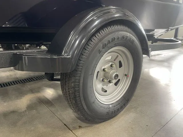 Slide: The Image of Tracker Super Guide V-16 SC 2026 - 6