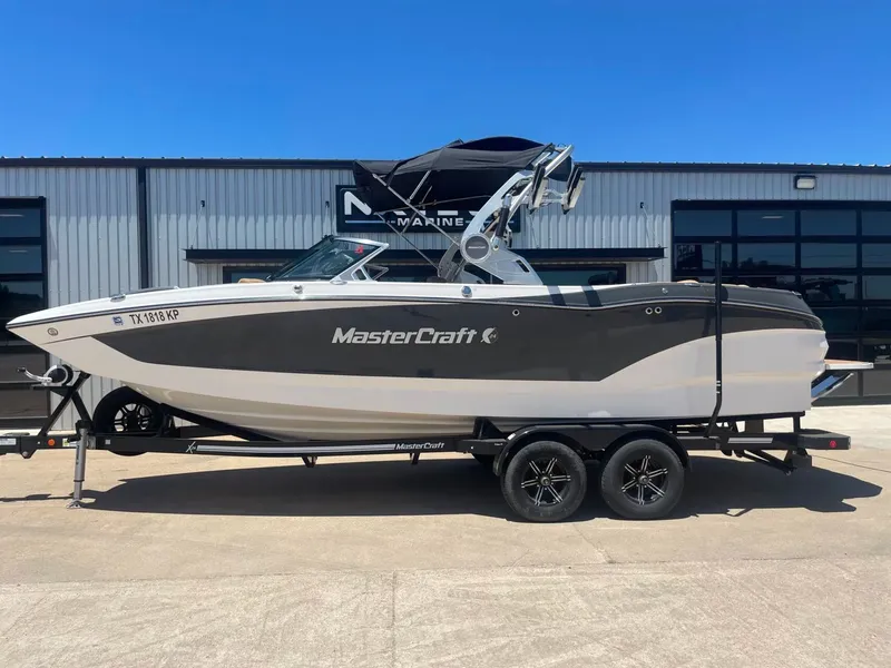 The Image of MasterCraft X24 2021 - 1