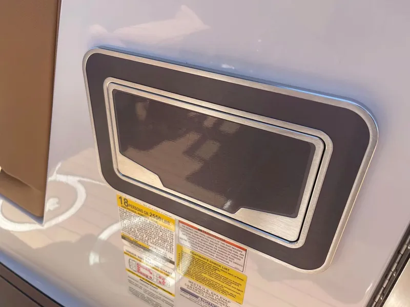 Slide: The Image of MasterCraft X24 2021 - 34