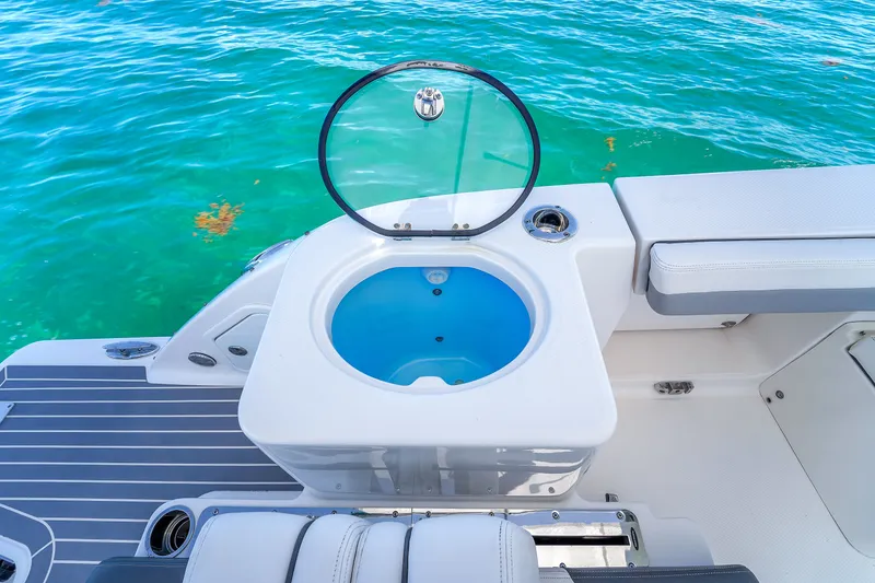 Slide: The Image of Robalo R317 Dual Console 2022 - 32