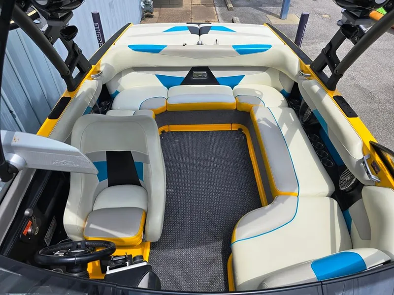Slide: The Image of Interior of 2015 Malibu Wakesetter 22 VLX Surf Gate boat with stylish seating. - 5