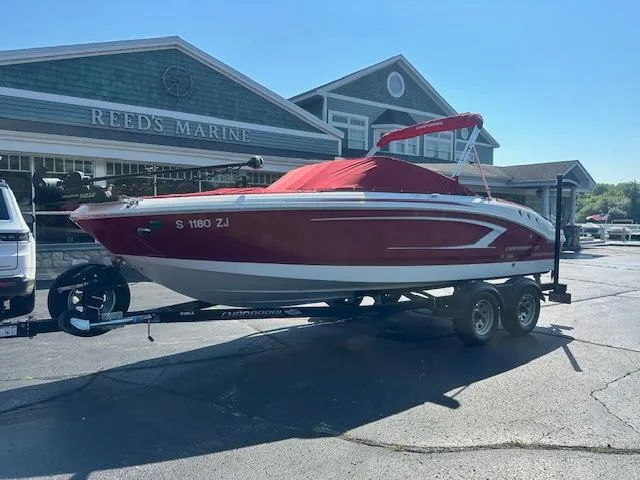 Slide: The Image of 2018 Chaparral 21 H2O Ski & Fish boat on trailer at Reed's Marine. - 29