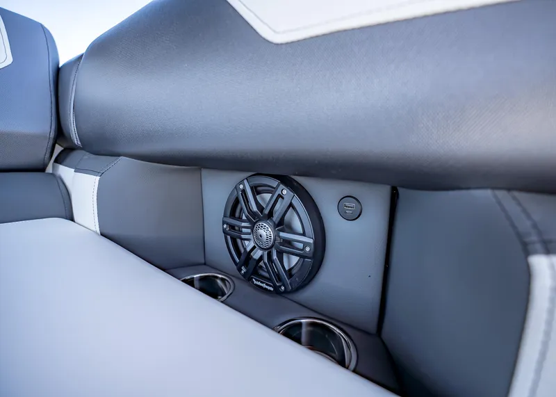Slide: The Image of Speaker and USB port on Paradigm Damascus 266 Surf boat, 2025 model. - 41
