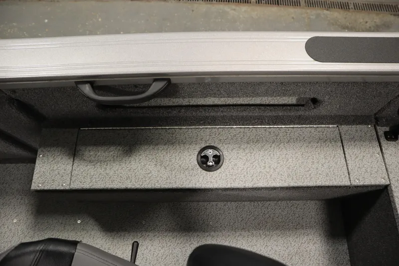 Slide: The Image of Crestliner 1950 Fish Hawk WT 2024 - 51