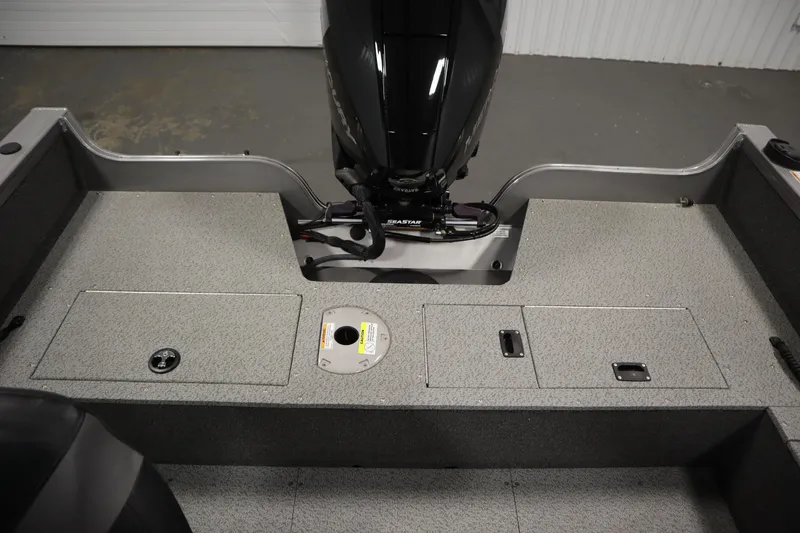 Slide: The Image of Crestliner 1950 Fish Hawk WT 2024 - 53