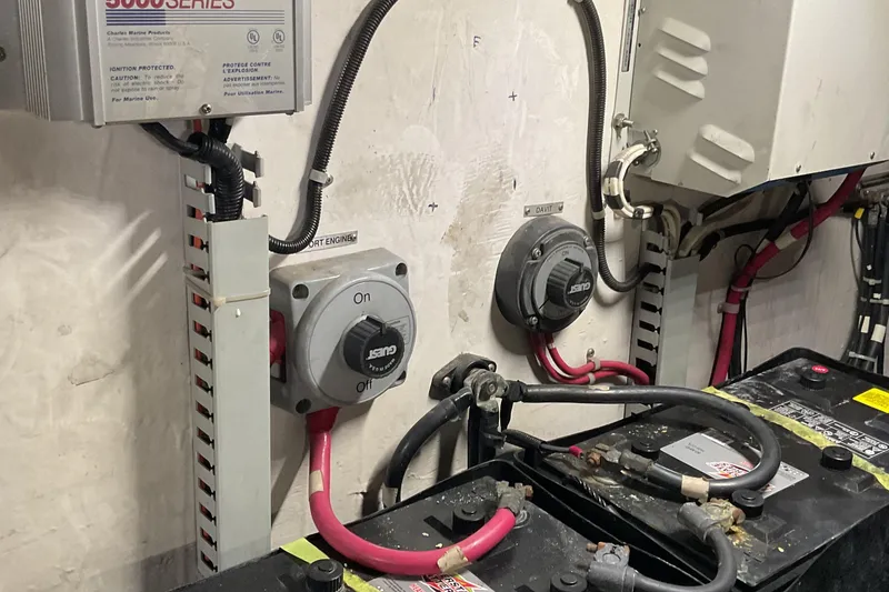 Slide: The Image of Electrical system of a 2000 Carver 530 Voyager Pilothouse with battery switches and wiring. - 20