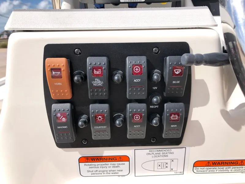 Slide: The Image of Mako 18 LTS Inshore 2014 - 15