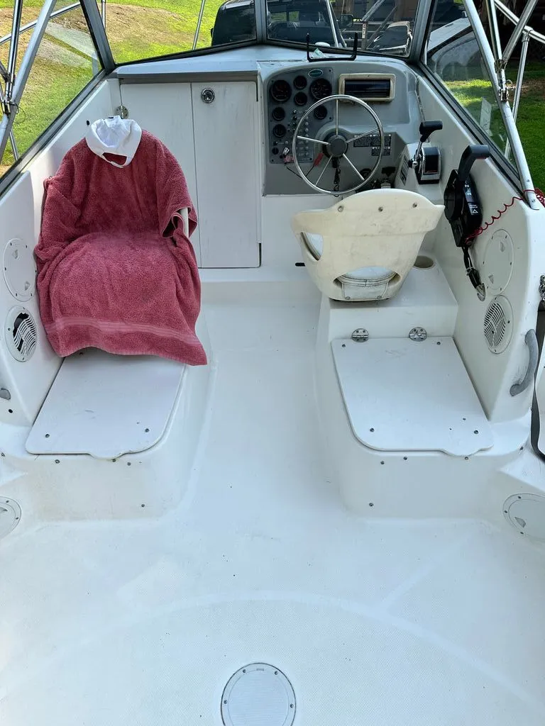 Slide: The Image of Bayliner TROPHY 190 2005 - 5