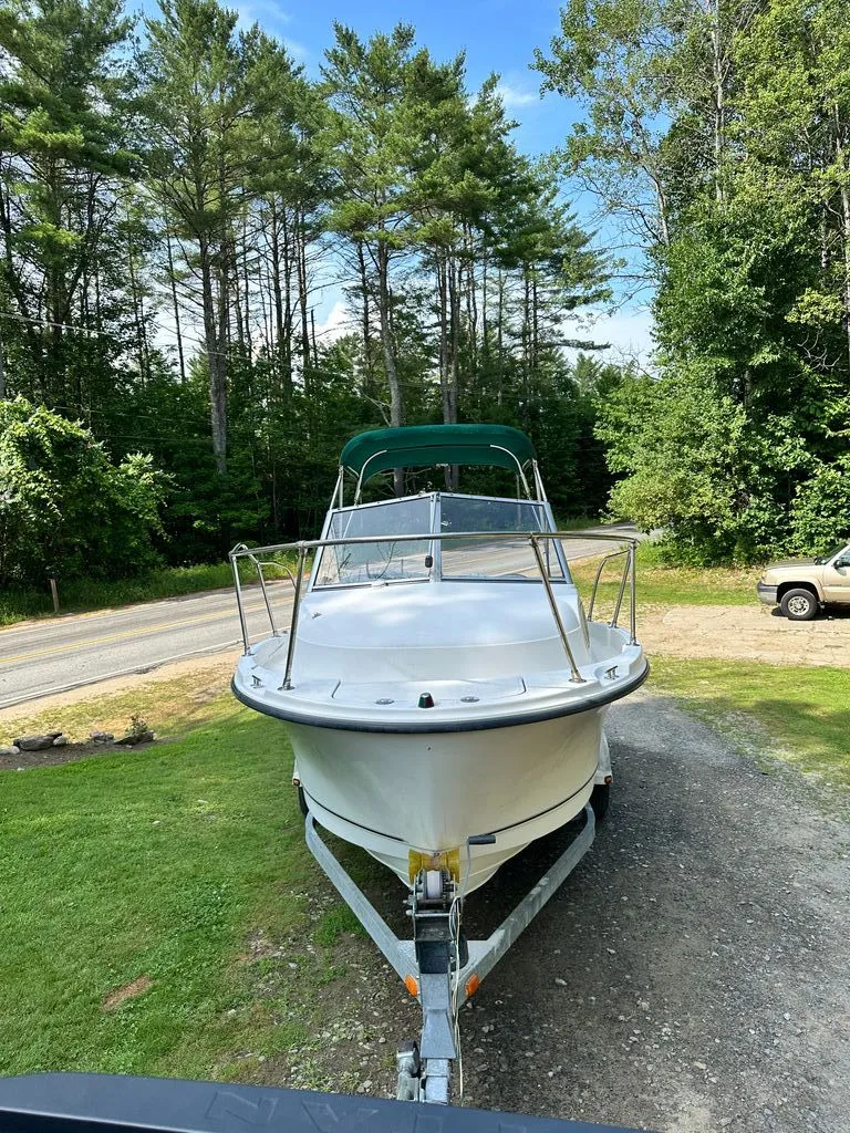 Slide: The Image of Bayliner TROPHY 190 2005 - 9