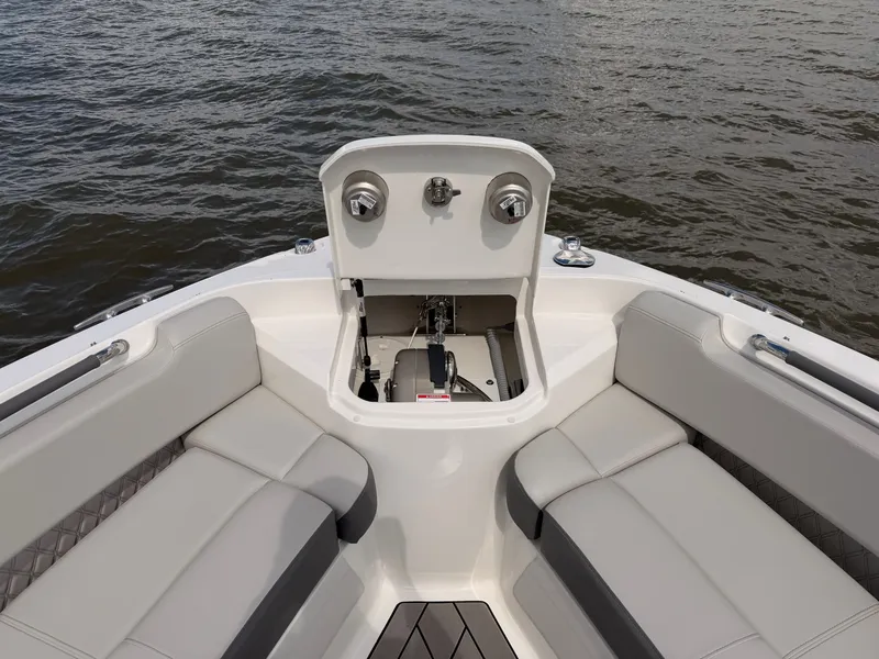 Slide: The Image of Sea Ray SLX 400 2026 - 9