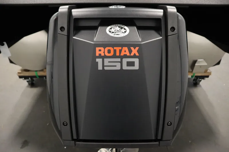 Slide: The Image of Manitou 24 EXPLORE SWITCHBACK TRIFOLD TRITOON 2025 - 59