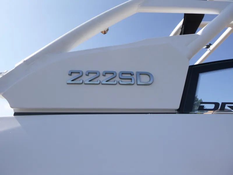 Slide: The Image of 2025 Yamaha Boats 222SD model nameplate on a sleek white surface. - 15
