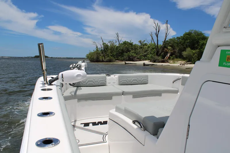 Slide: The Image of 2023 Twin Vee - Bow - 25