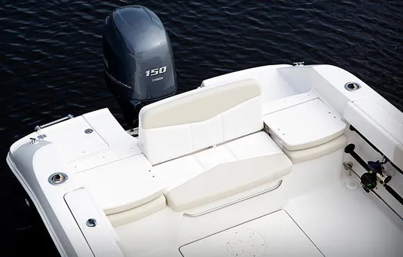 Slide: The Image of Manufacturer Provided Image: 2013 Robalo R207 Dual Console boat with Yamaha 150 outboard motor. - 9