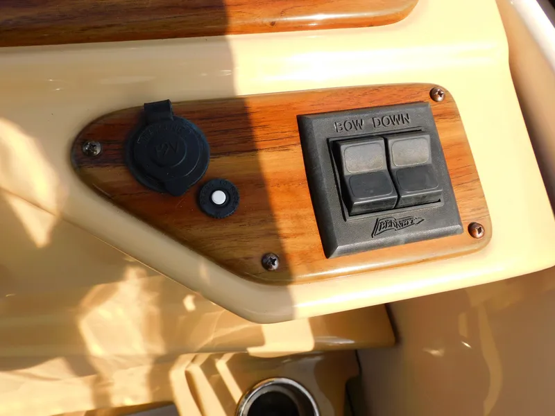 Slide: The Image of Glastron GS 289 2013 - 39