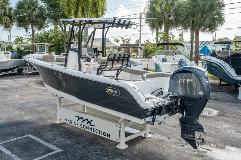 Slide: The Image of Sea Hunt Ultra 229 2026 - 4