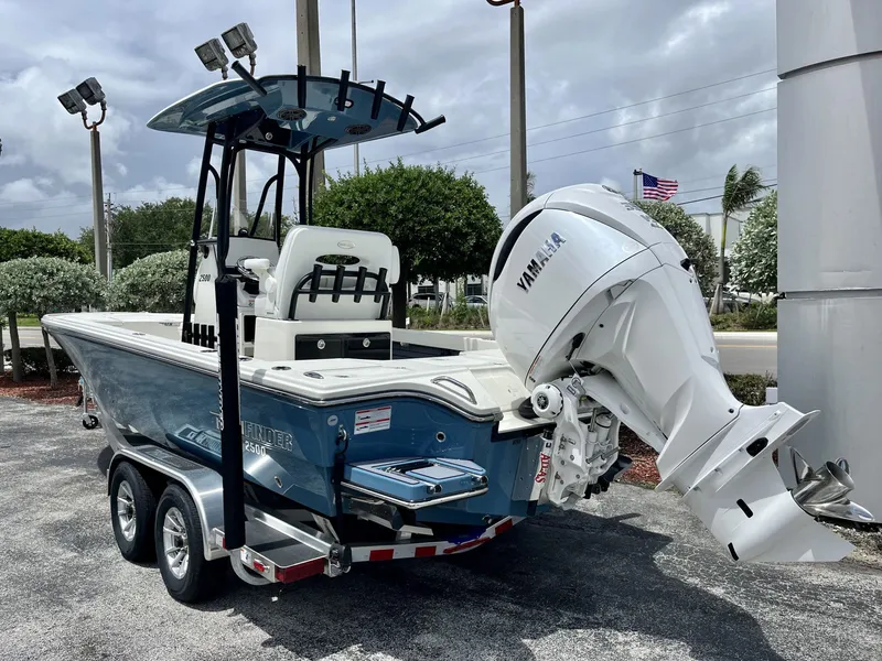 Slide: The Image of Pathfinder 2500 Hybrid 2026 - 4