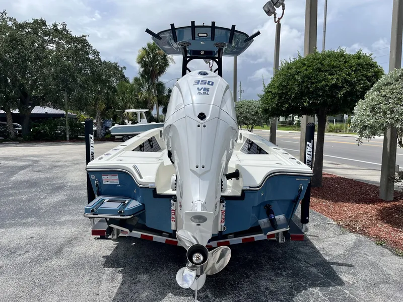 Slide: The Image of Pathfinder 2500 Hybrid 2026 - 5