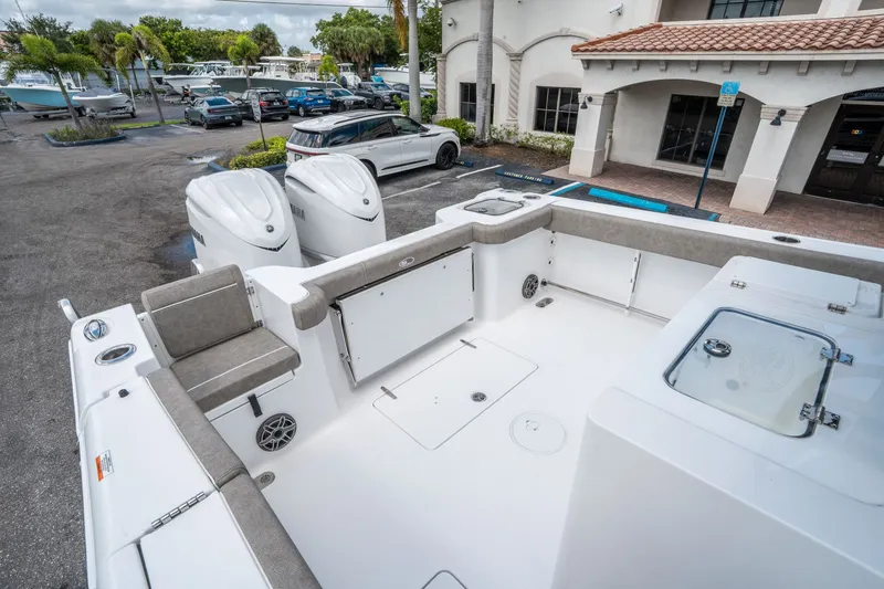 Slide: The Image of Sea Hunt Gamefish 30 Forward Seating 2026 - 10