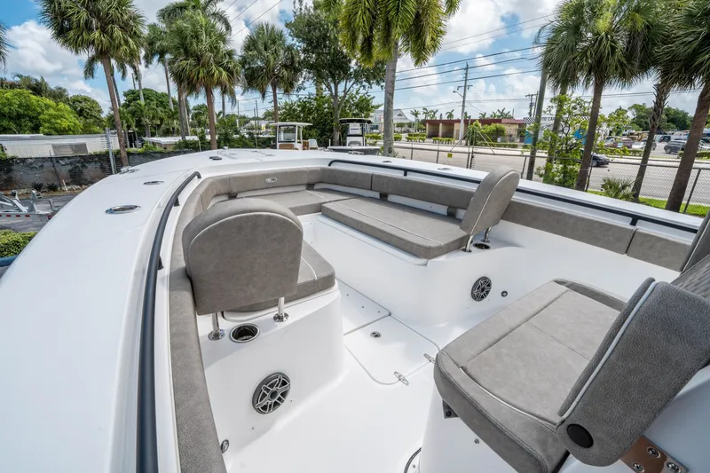 Slide: The Image of Sea Hunt Gamefish 30 Forward Seating 2026 - 23