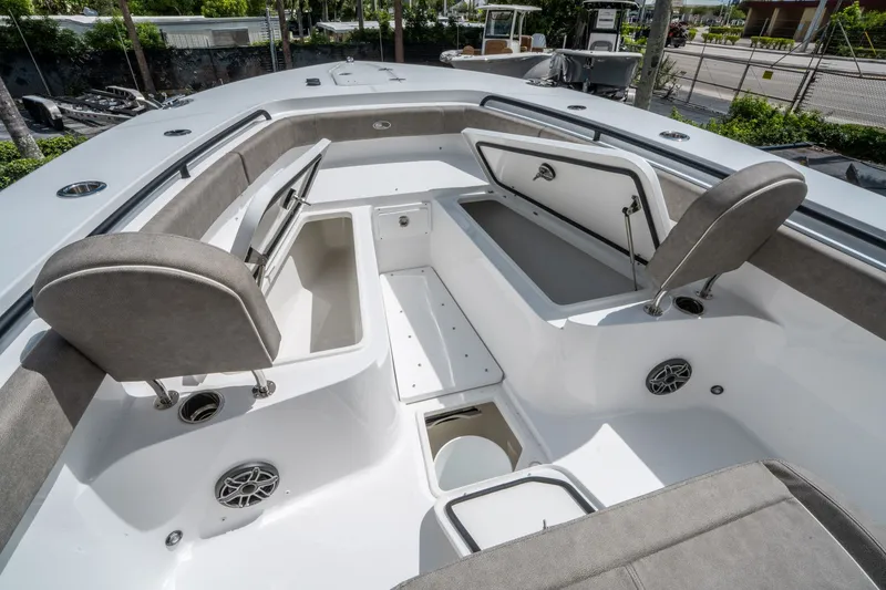 Slide: The Image of Sea Hunt Gamefish 30 Forward Seating 2026 - 27