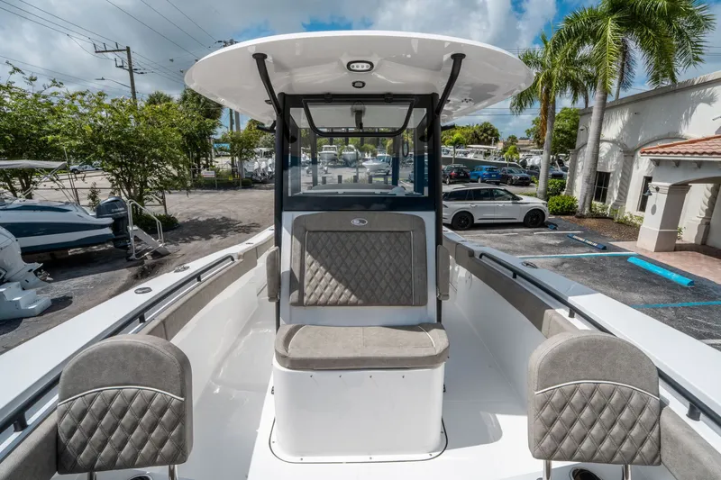 Slide: The Image of Sea Hunt Gamefish 30 Forward Seating 2026 - 30