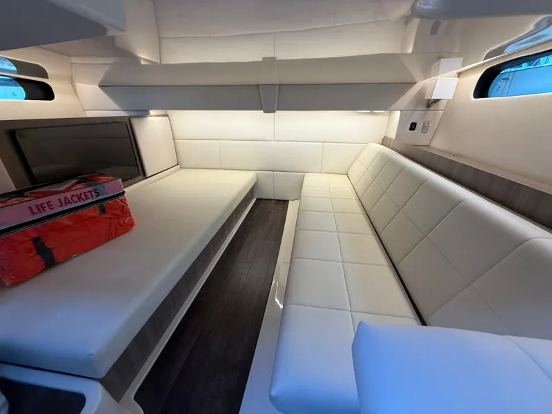 Slide: The Image of Regal 36 XO 2022 - 53