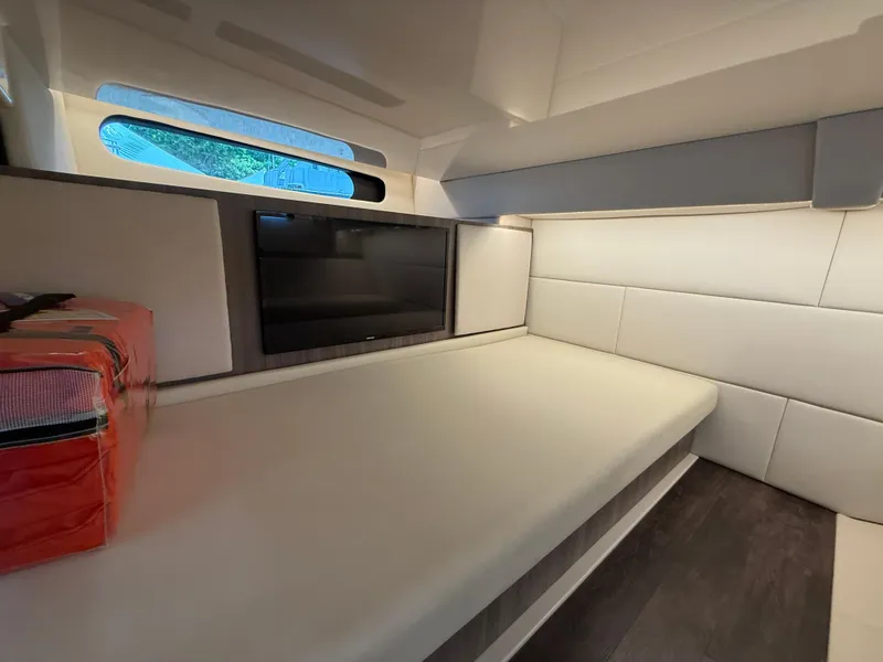 Slide: The Image of Regal 36 XO 2022 - 54