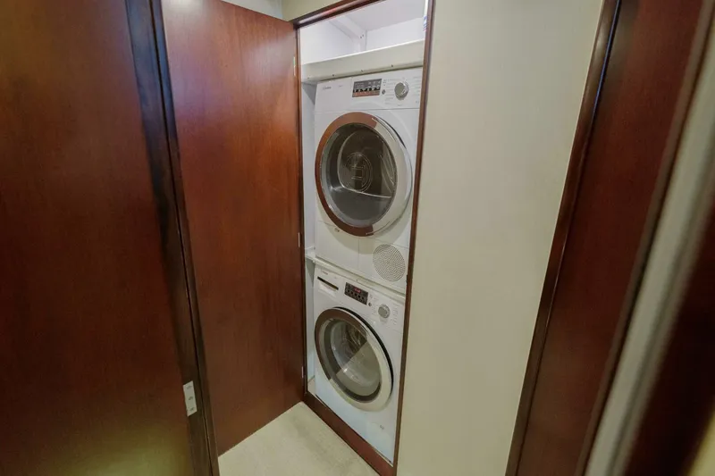 Slide: The Image of Garlington 61 C 2000 - 62