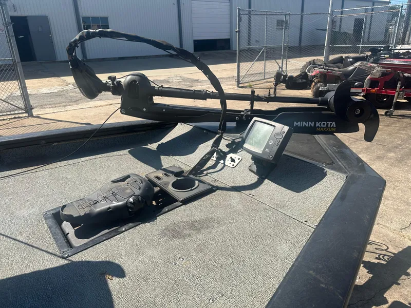 Slide: The Image of 2017 Tracker Pro Team 175 TXW boat with Minn Kota Maxxum trolling motor and control panel. - 2