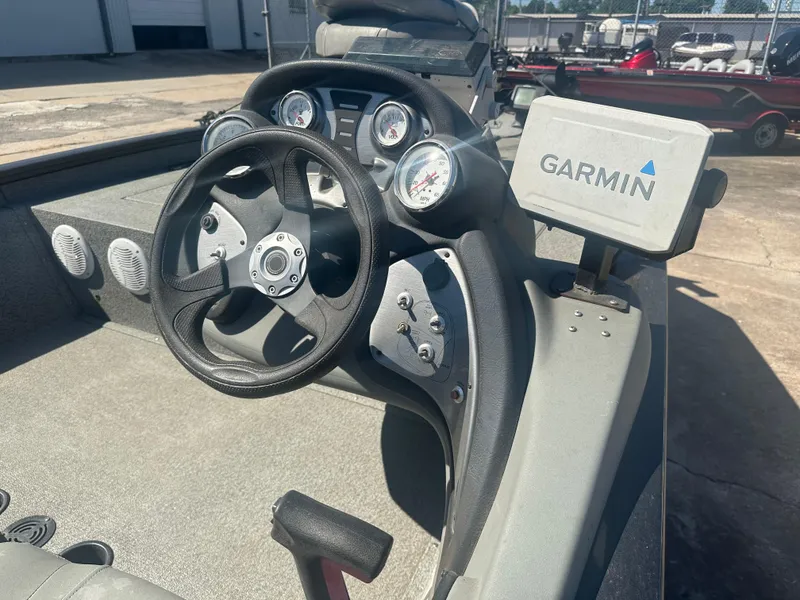 Slide: The Image of 2017 Tracker Pro Team 175 TXW boat dashboard with Garmin GPS system. - 5