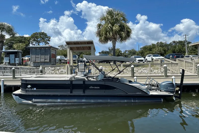 Slide: The Image of Barletta L25UC 2020 - 1