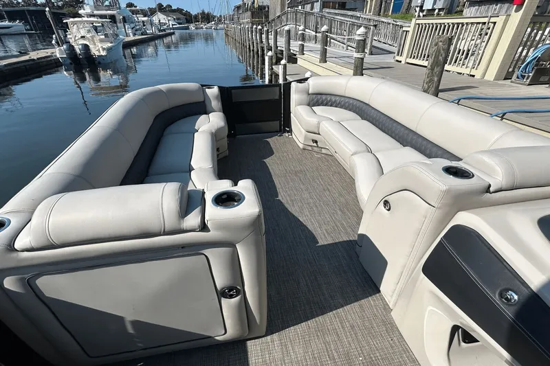 Slide: The Image of Barletta L25UC 2020 - 14