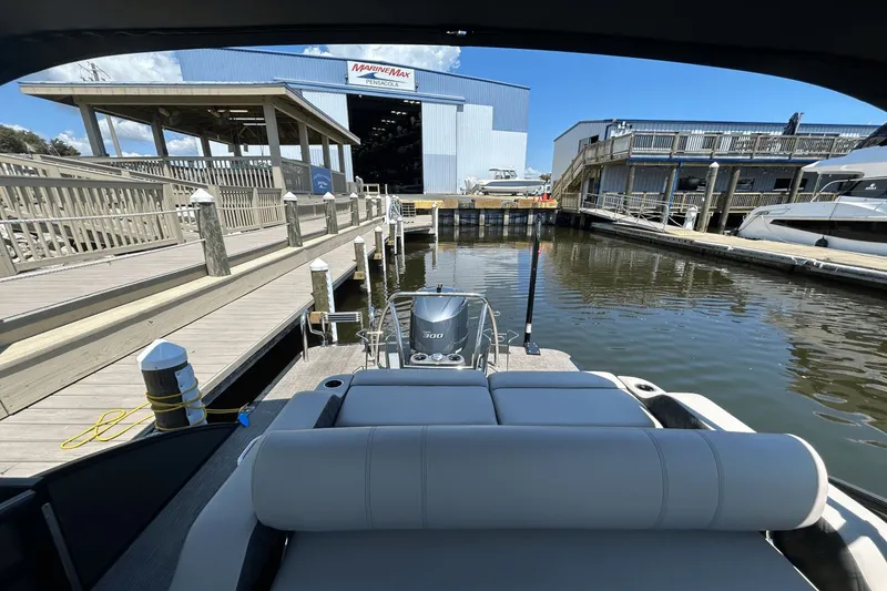 Slide: The Image of Barletta L25UC 2020 - 4