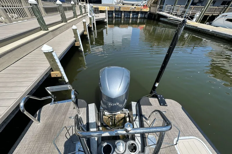 Slide: The Image of Barletta L25UC 2020 - 5