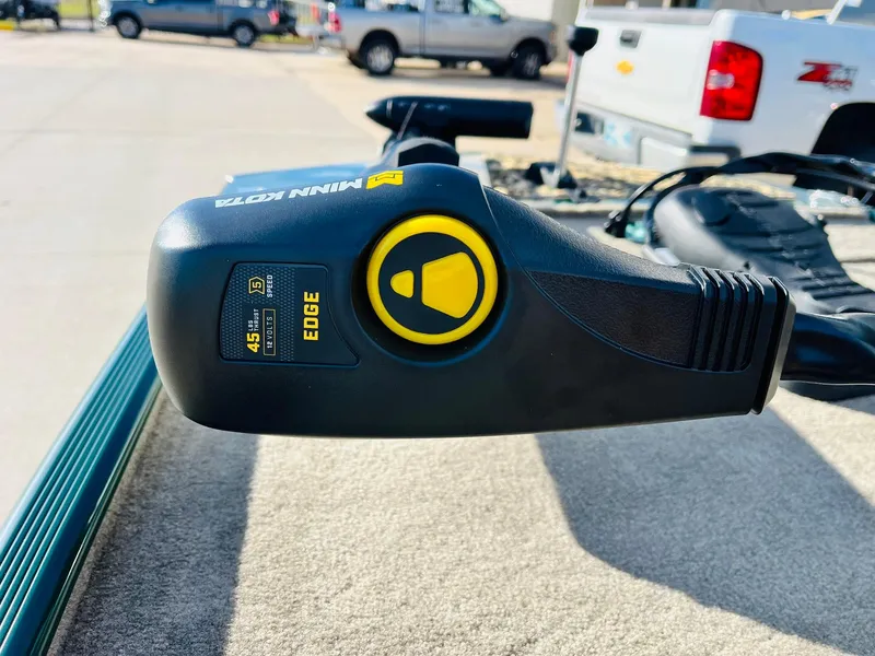 Slide: The Image of Minn Kota Edge trolling motor on 2026 Tracker Bass Tracker Classic Limited boat. - 10