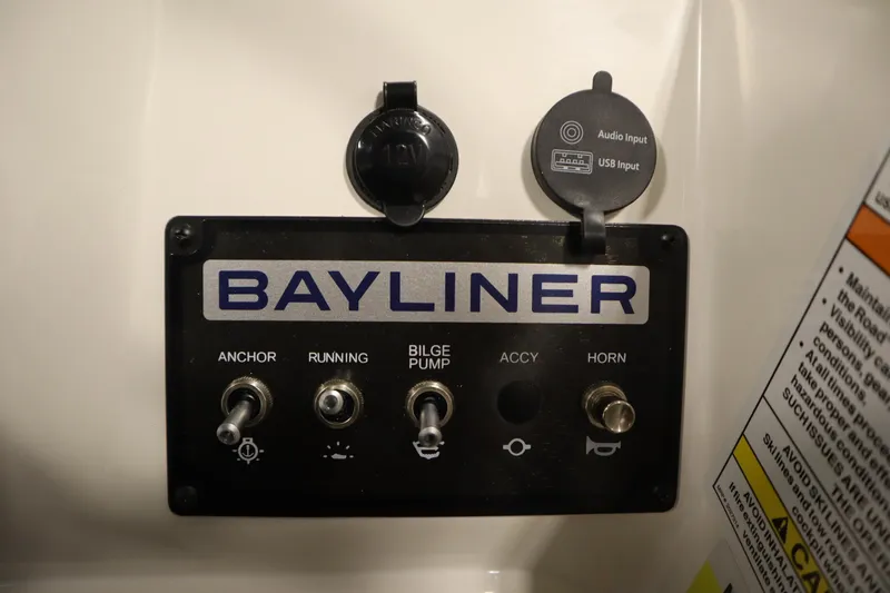 Slide: The Image of 2025 Bayliner Element M15 throttle control with safety warnings and instructions. - 19
