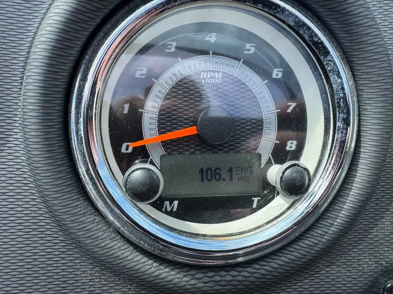 Slide: The Image of Yamaha 212SS 2014 - 12