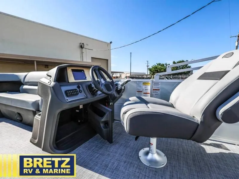 Slide: The Image of Party Barge 20 DLX 2026 - 17