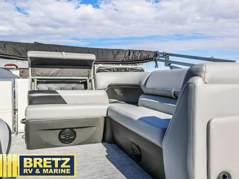 Slide: The Image of Party Barge 20 DLX 2026 - 27