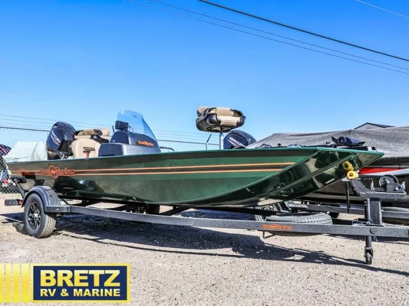 Slide: The Image of Tracker Bass Tracker Classic Limited 2026 - 7