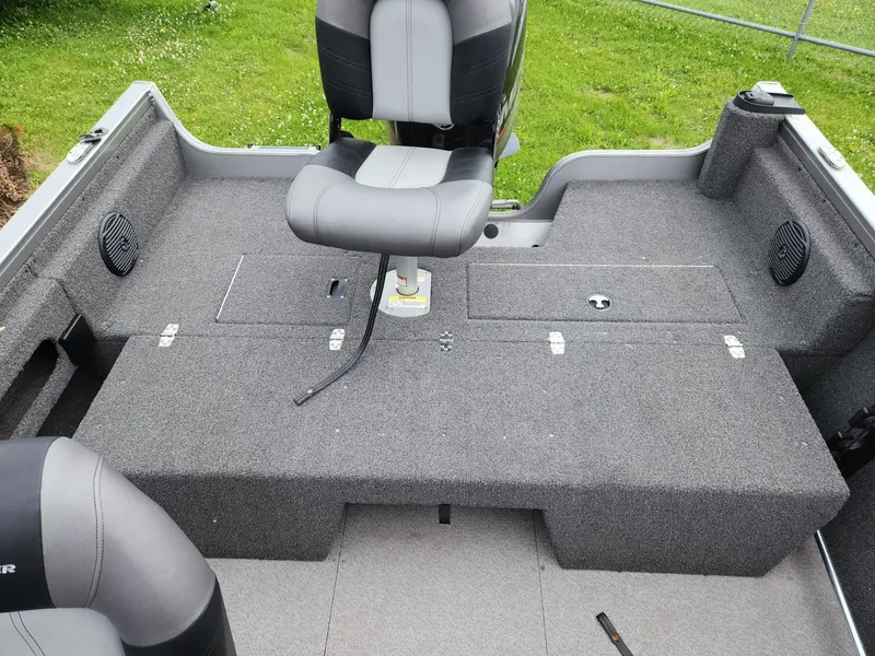 Slide: The Image of Crestliner 1650 FISH HAWK SE WT 2019 - 5