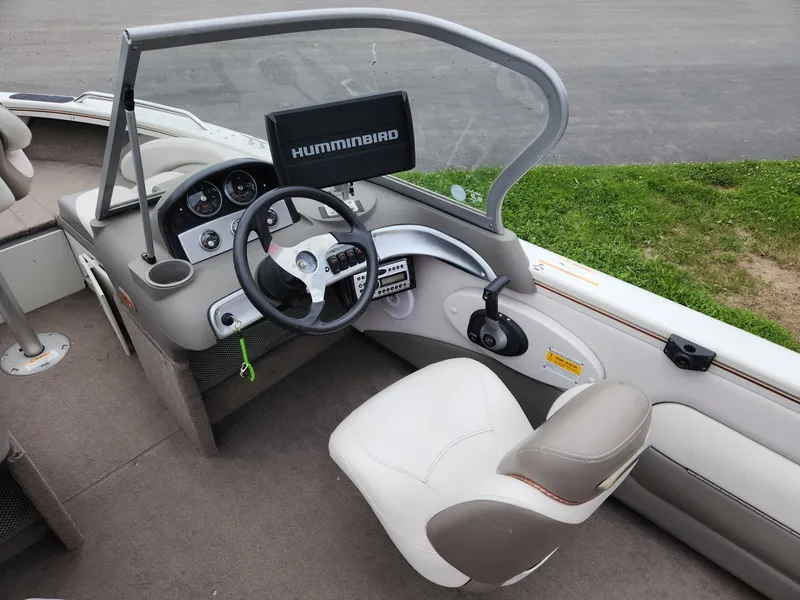 Slide: The Image of Crestliner Sportfish 1850 OB 2007 - 12